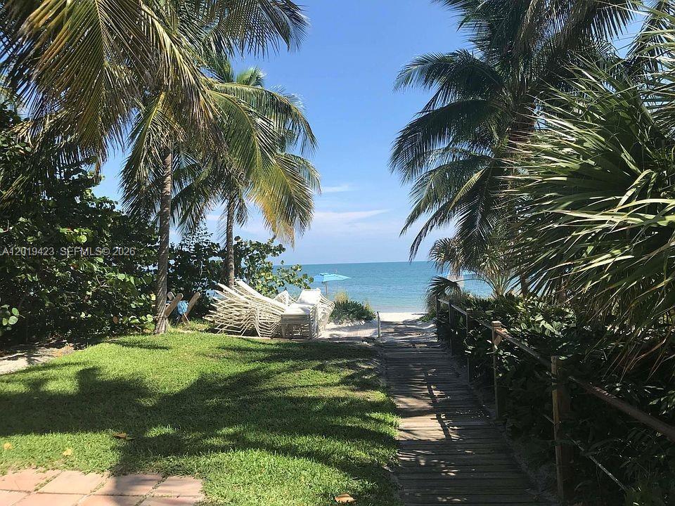 881 Ocean Dr Unit: TH11