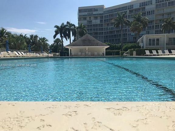 881 Ocean Dr Unit: TH11