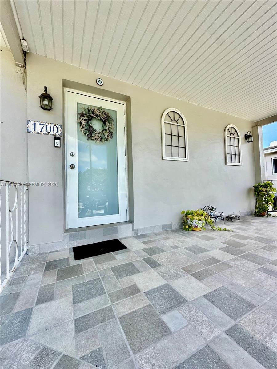 1700 SW 82nd Ave