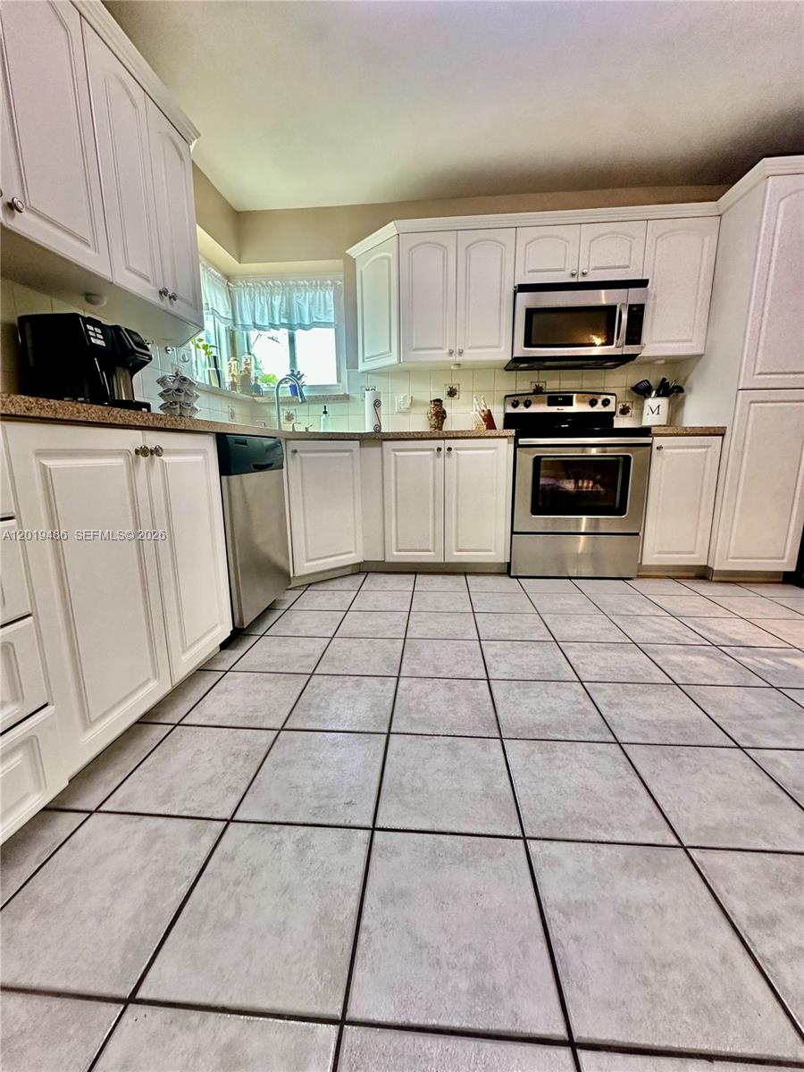 1700 SW 82nd Ave