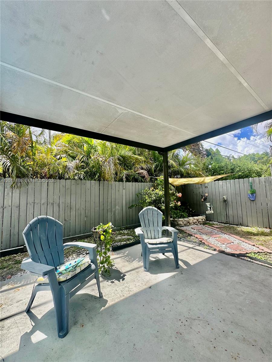 1700 SW 82nd Ave