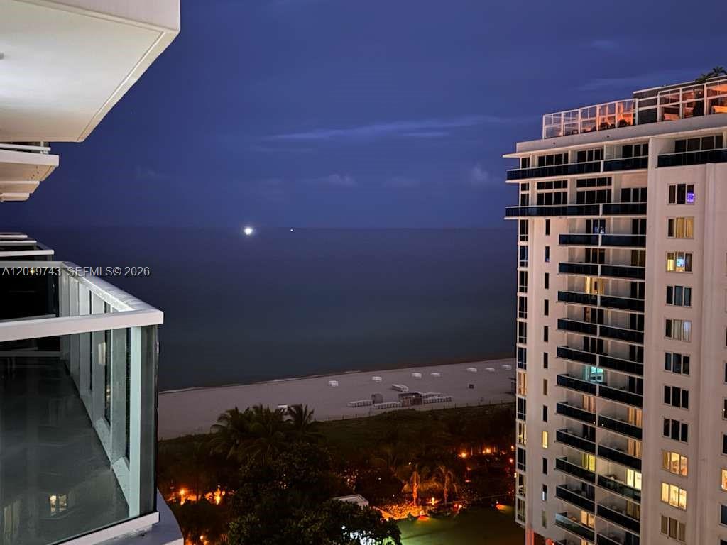 2401 Collins Ave # 1807