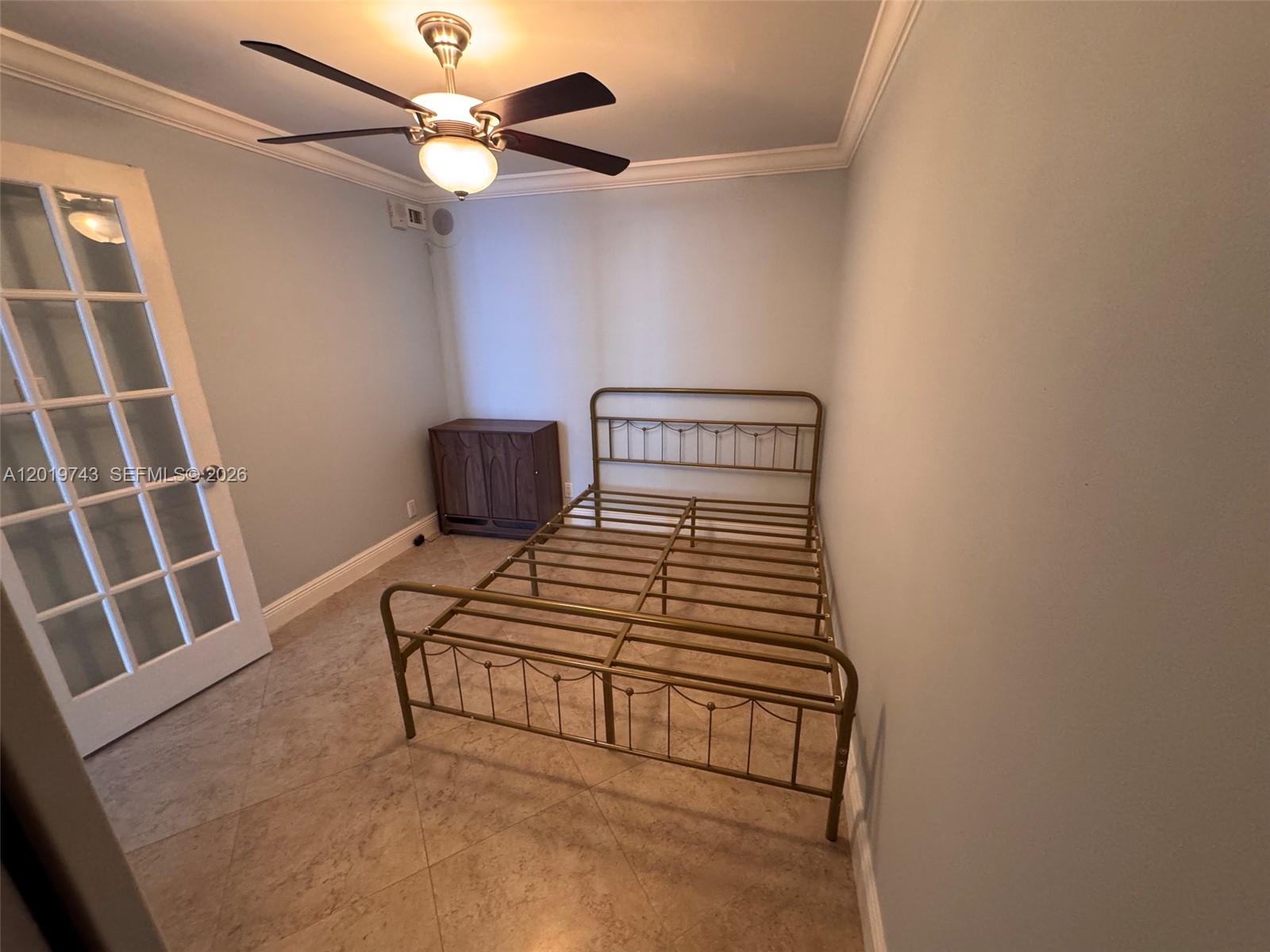 2401 Collins Ave # 1807