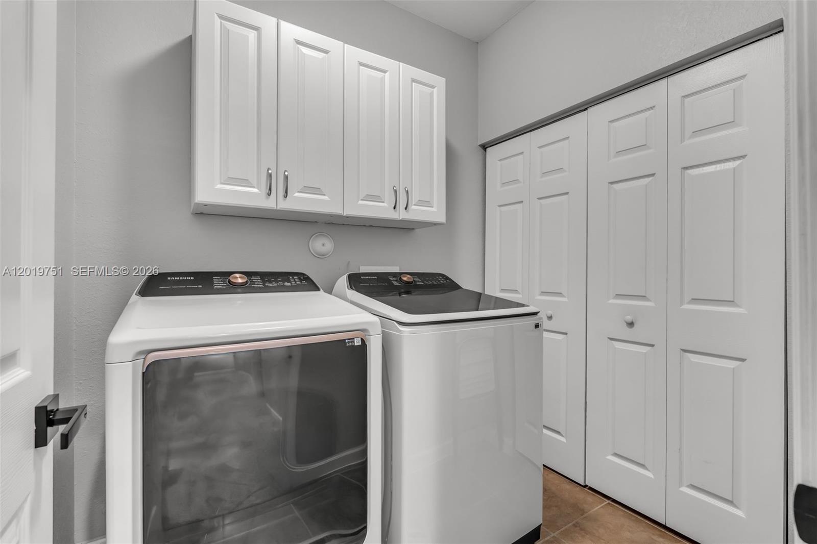 633 SE 35th Ter