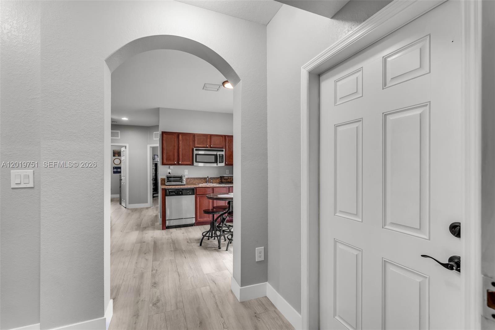 633 SE 35th Ter