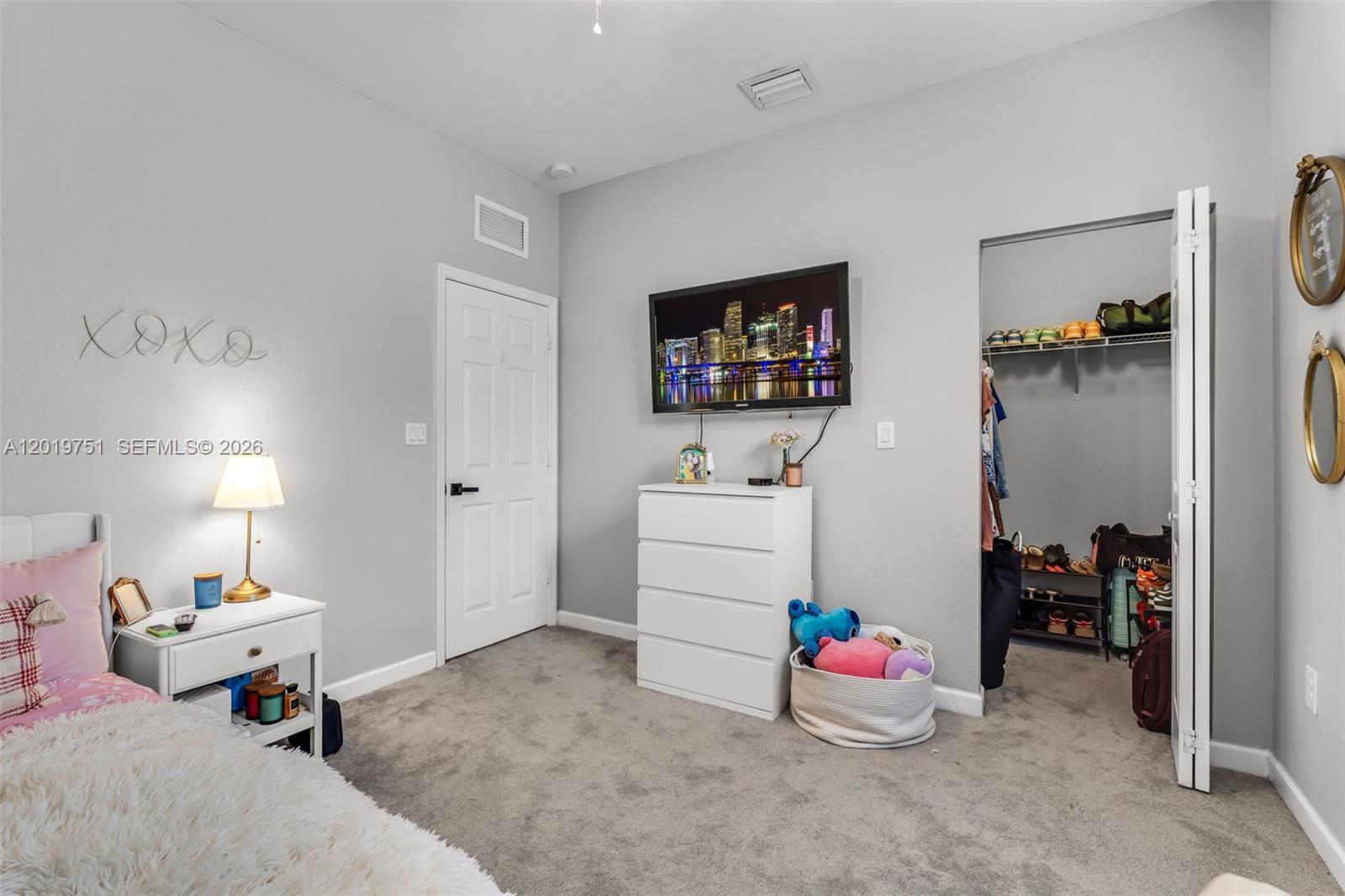 633 SE 35th Ter
