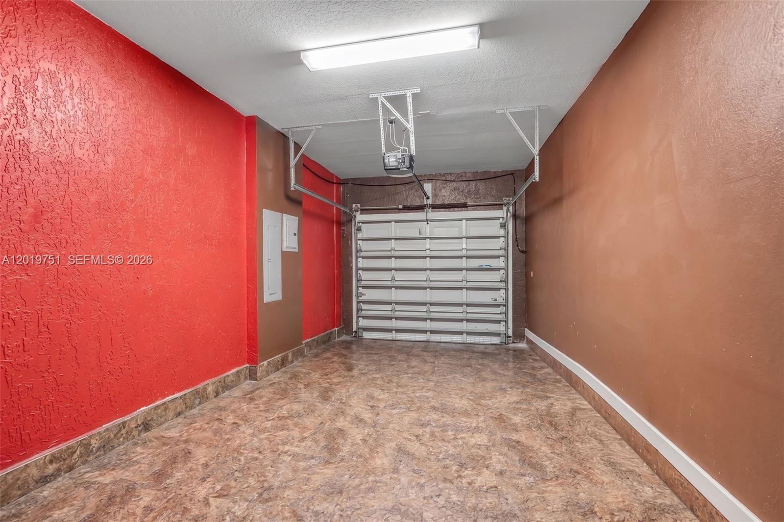 633 SE 35th Ter