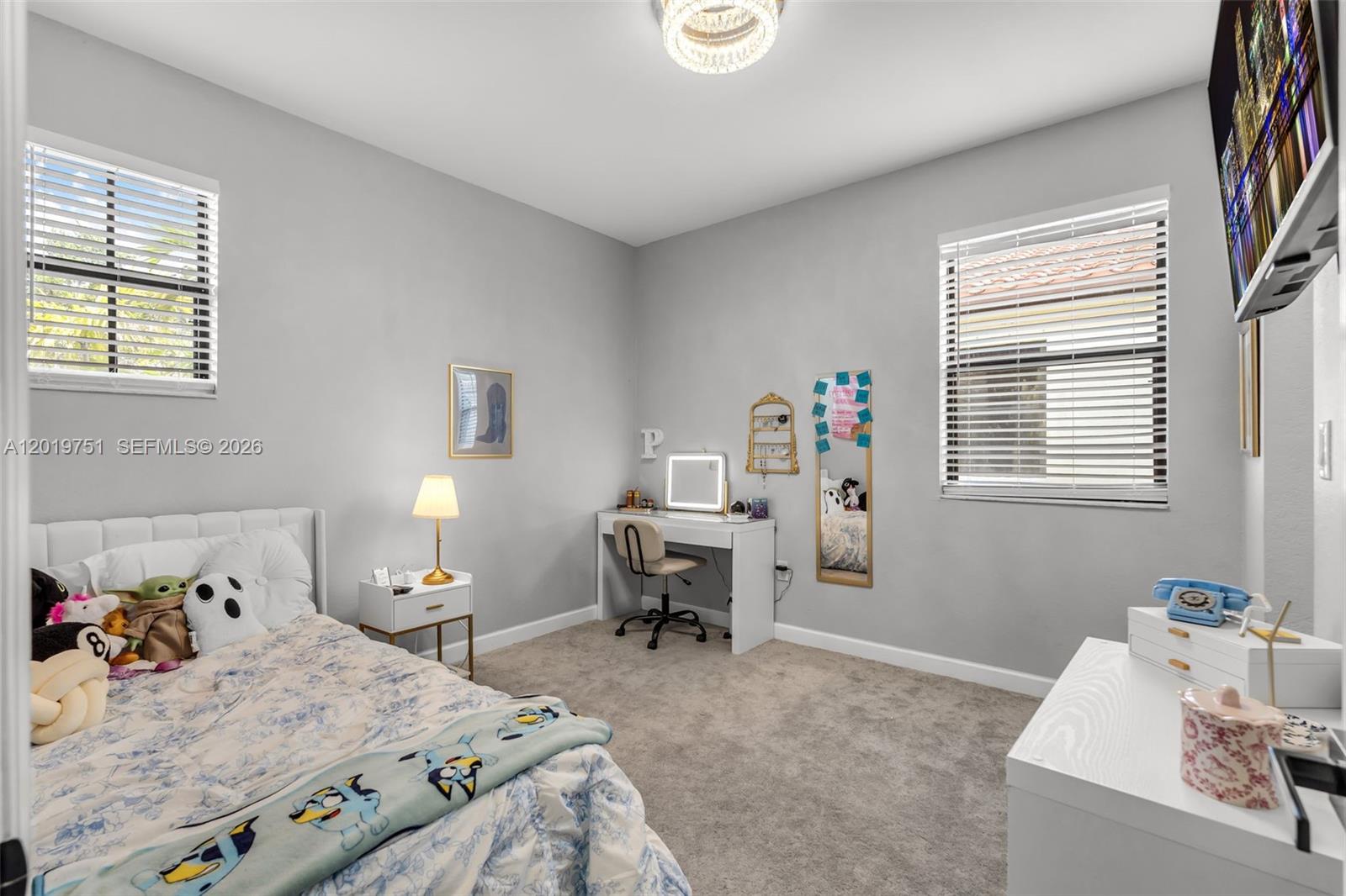 633 SE 35th Ter