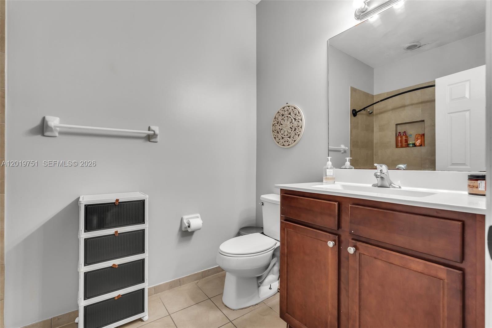 633 SE 35th Ter