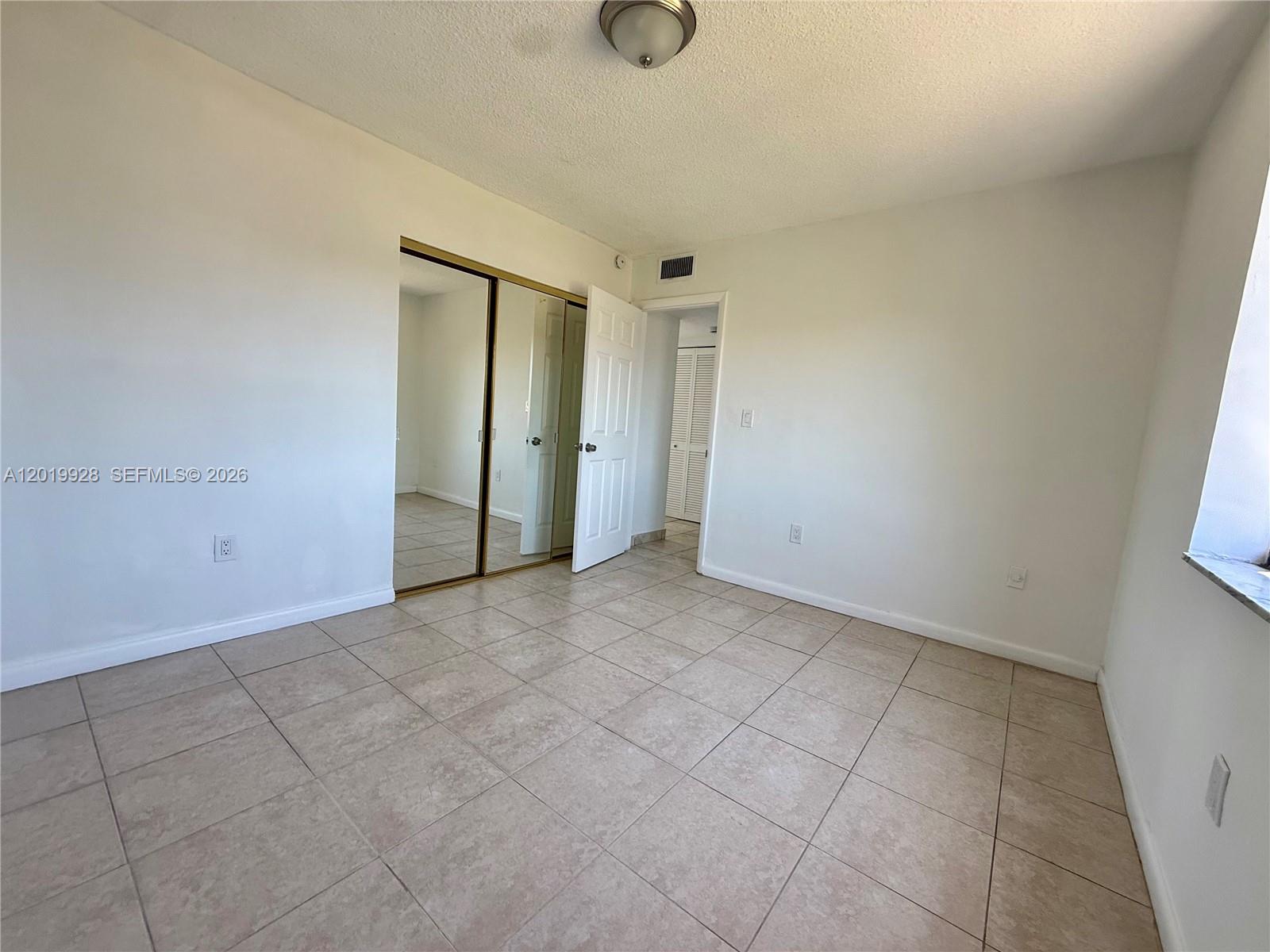 1530 SW 2nd St # 304
