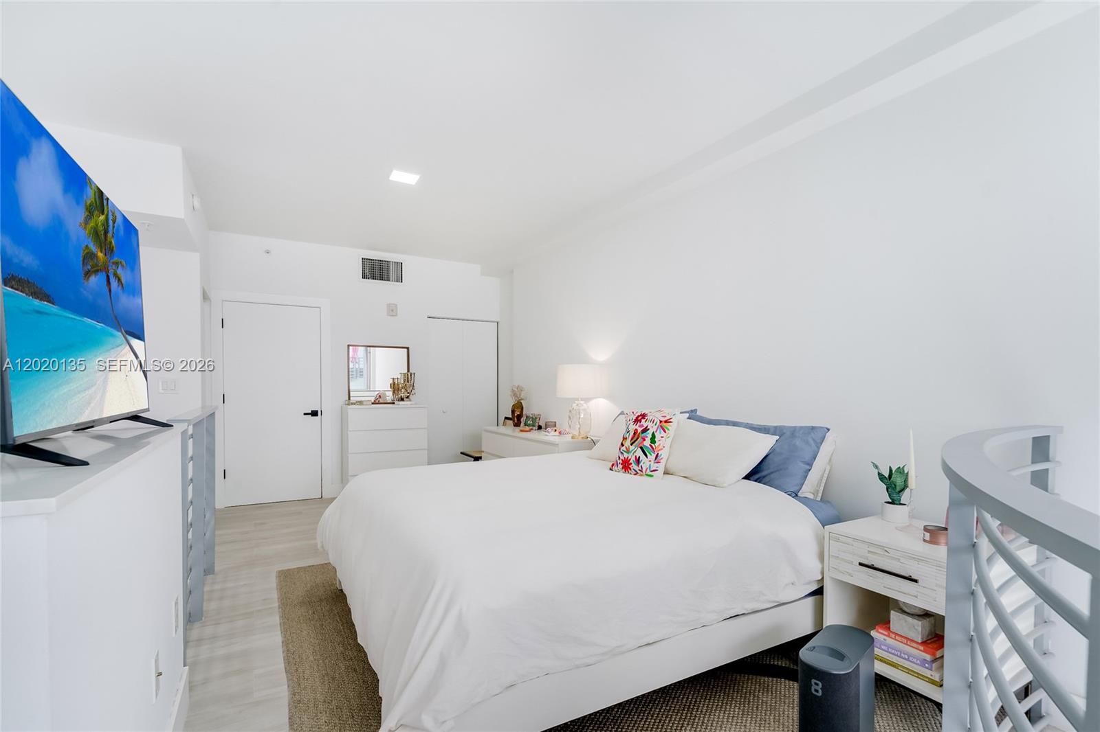 3339 Virginia St # 329