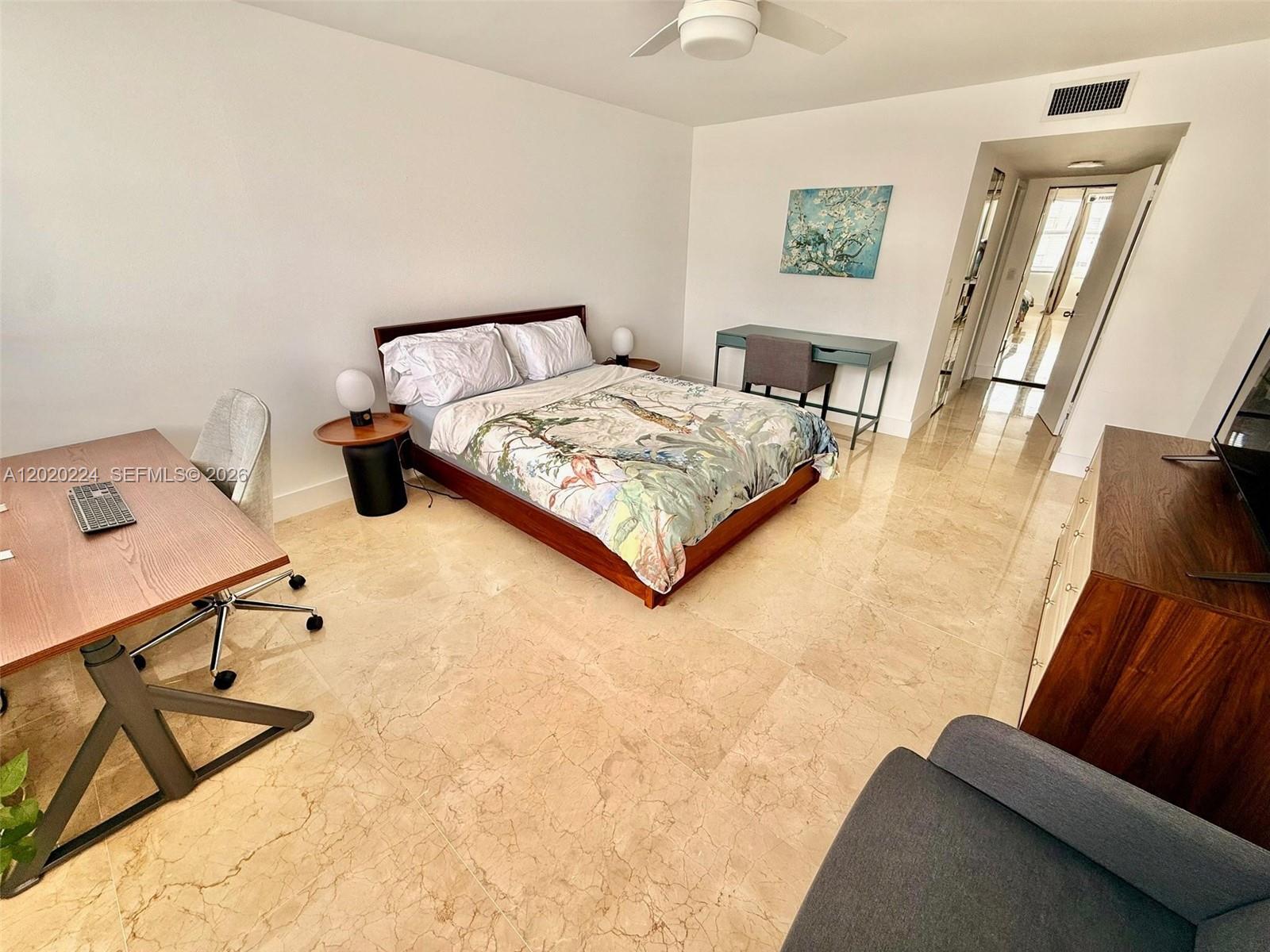 1420 Brickell Bay Dr # 1108B