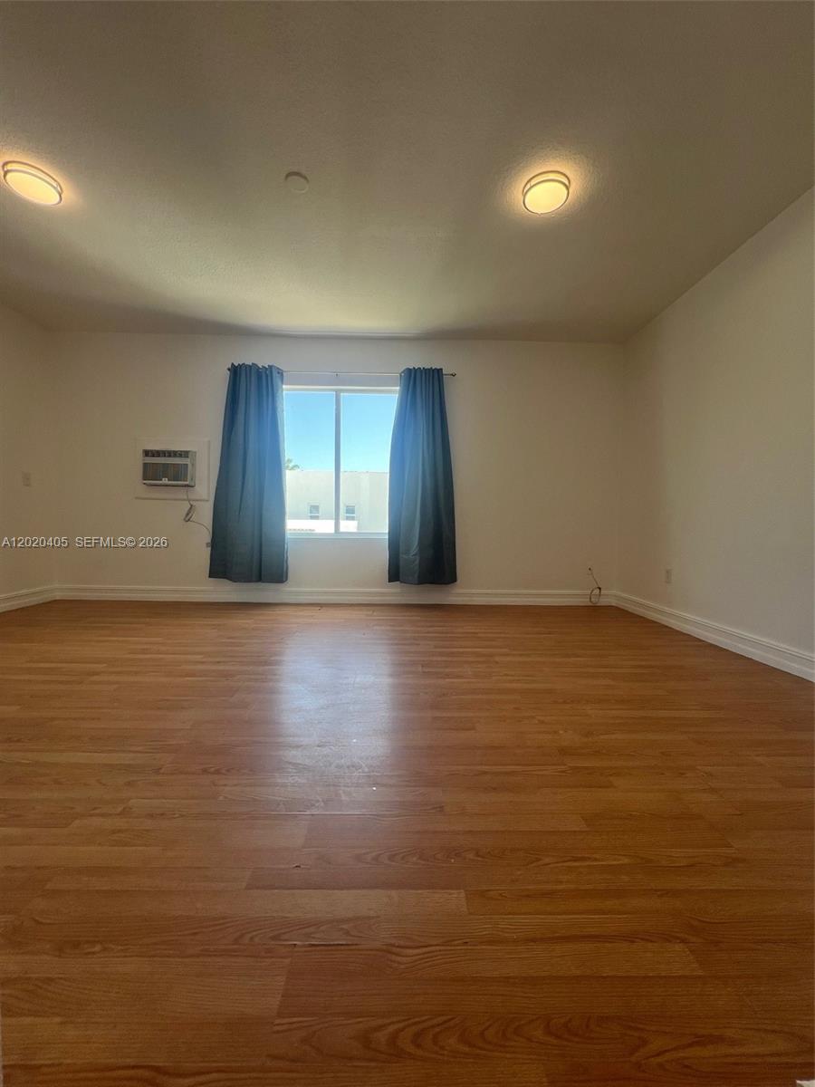 820 Euclid Ave # 303