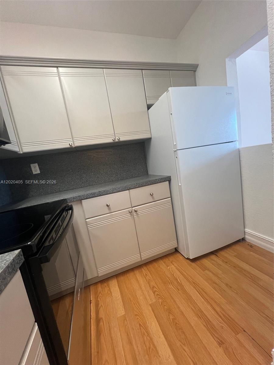 820 Euclid Ave # 303