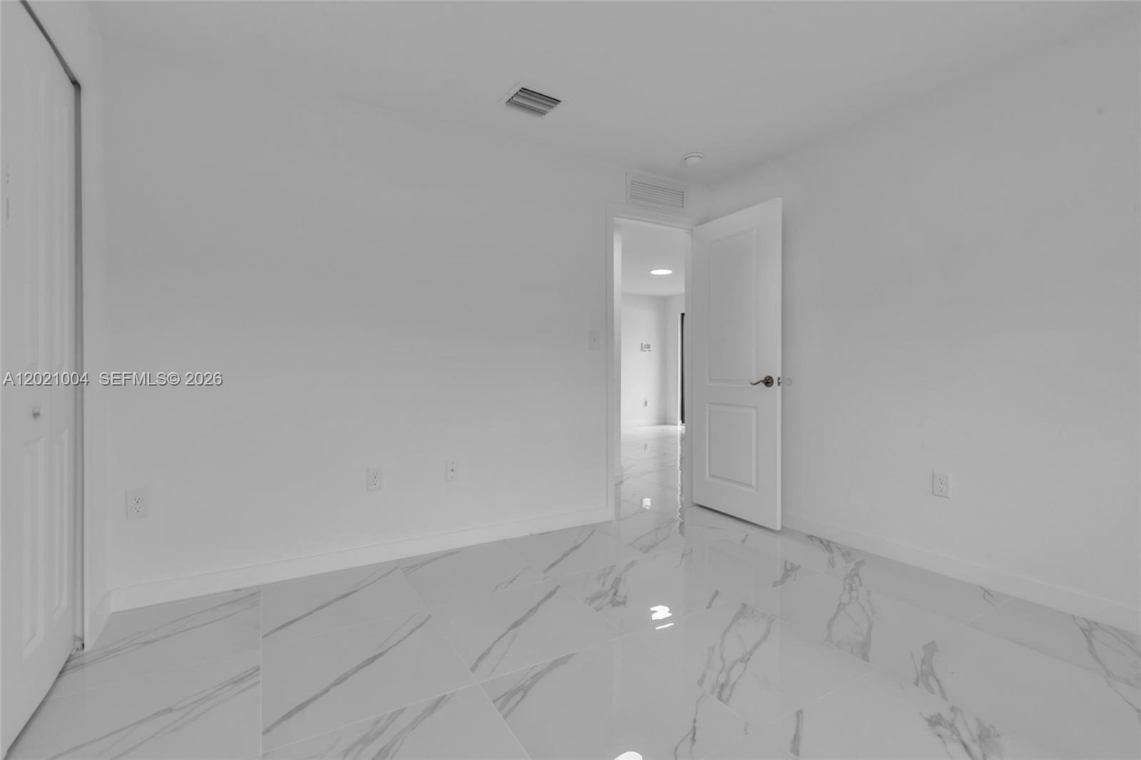 152 NW 18th St