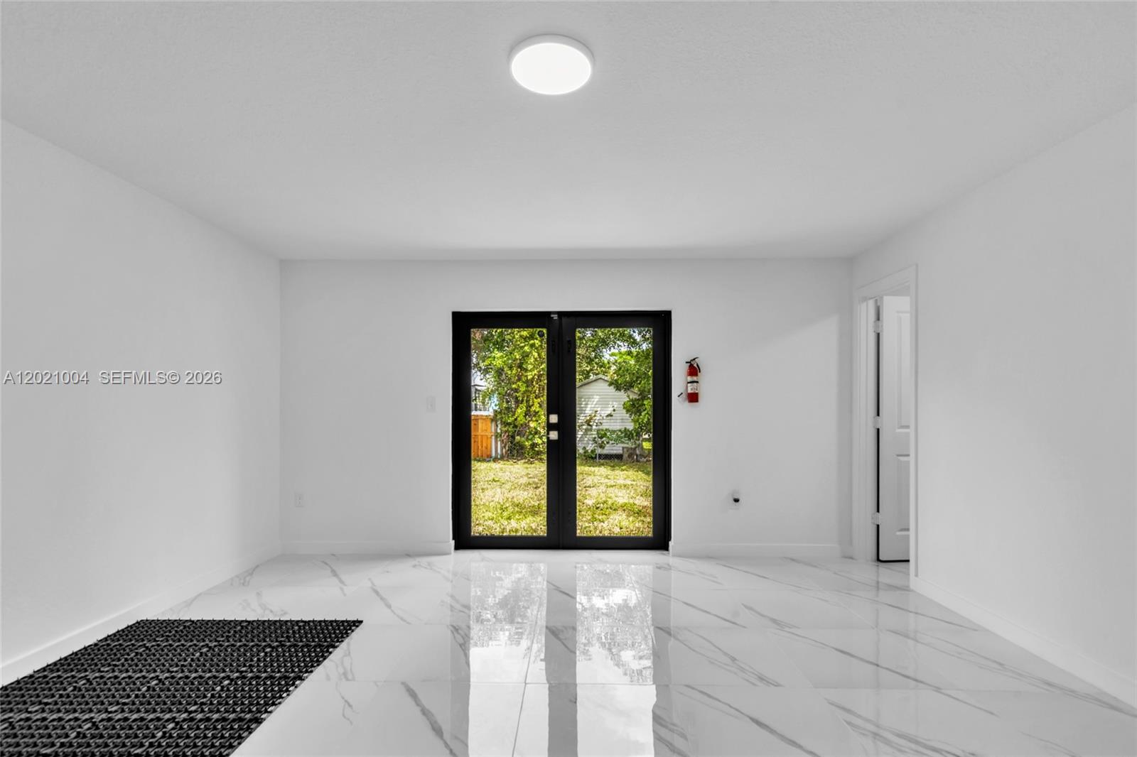 152 NW 18th St