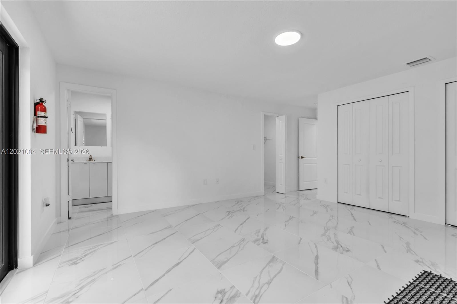 152 NW 18th St