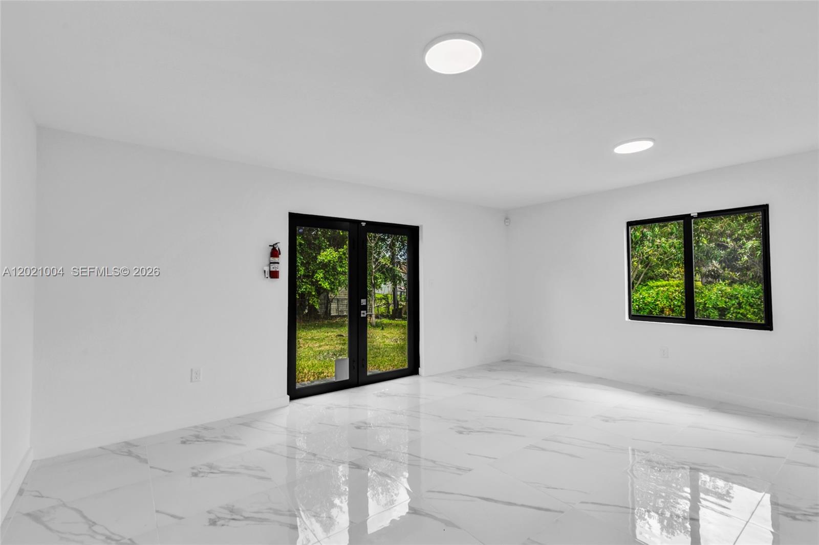 152 NW 18th St