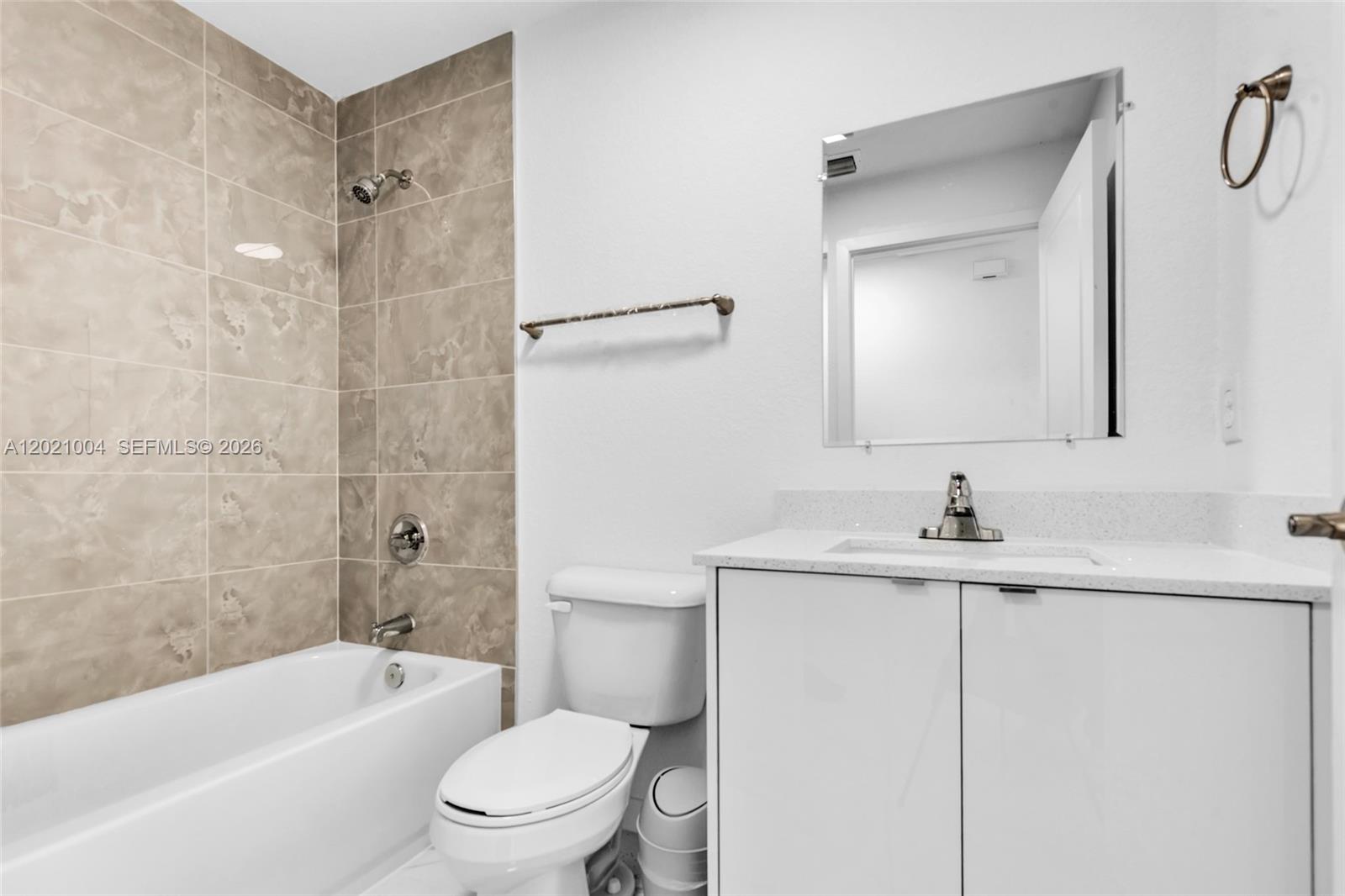 152 NW 18th St