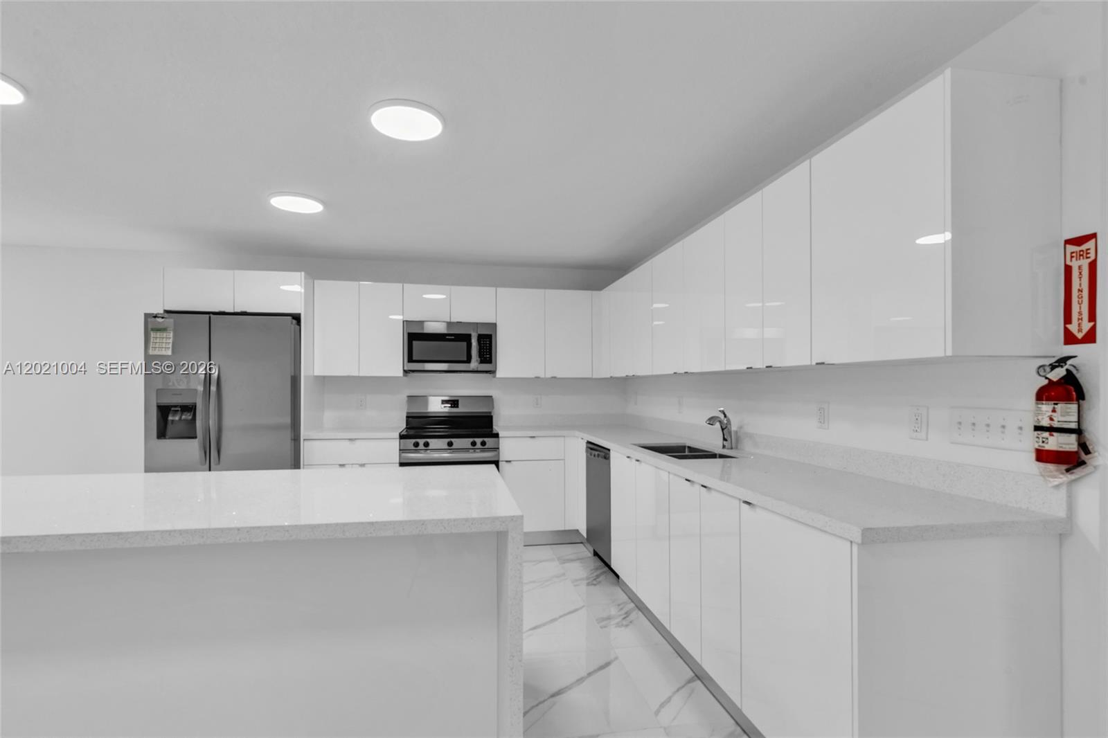 152 NW 18th St