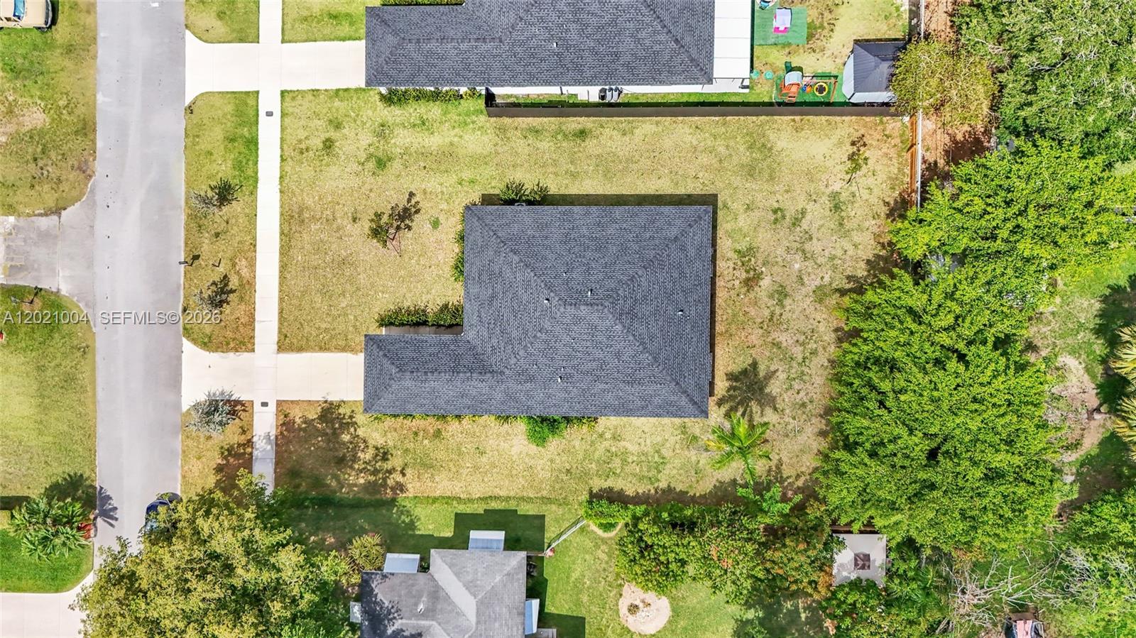 152 NW 18th St