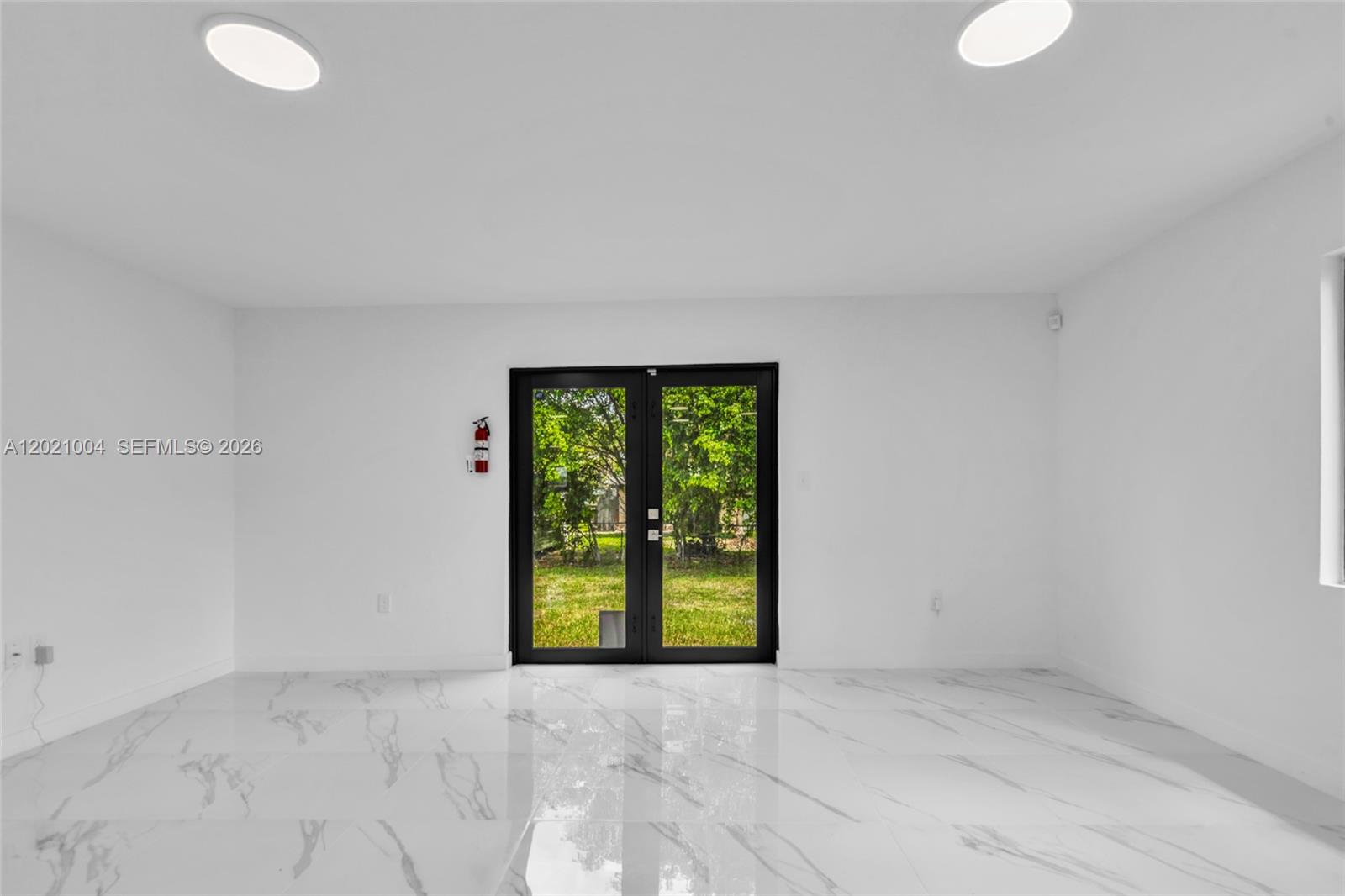 152 NW 18th St