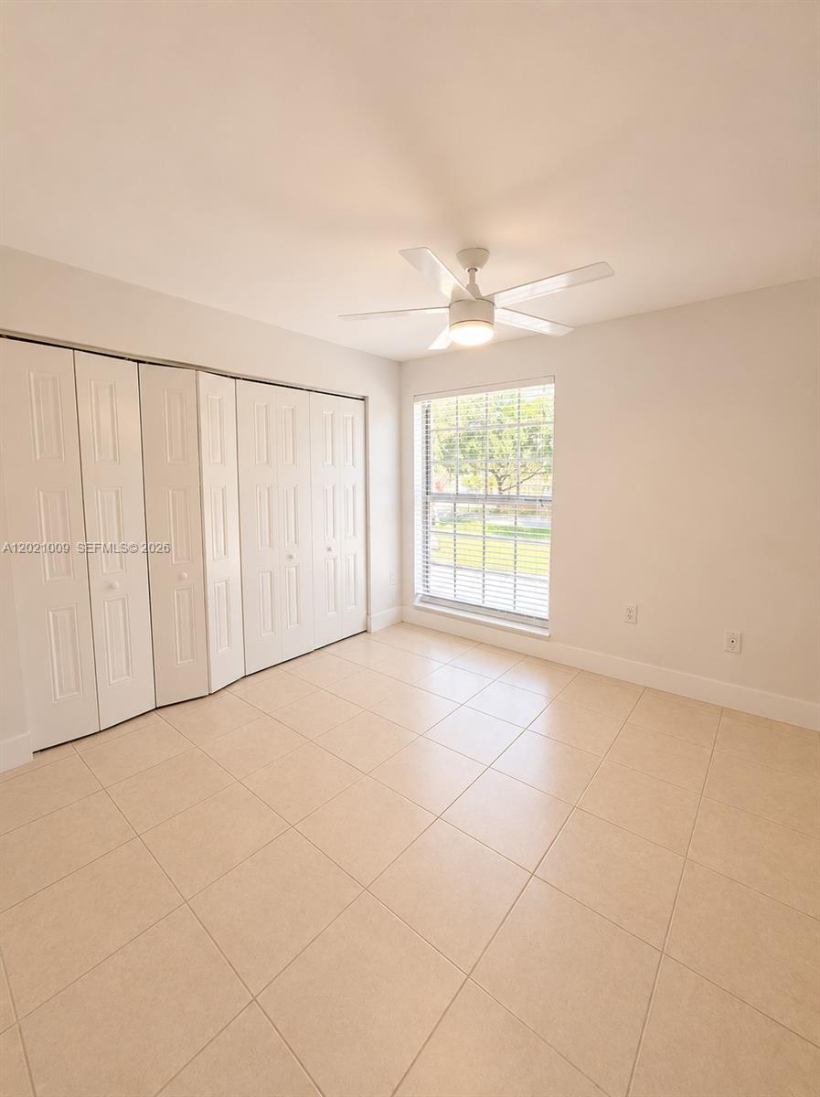 7160 Fairway Dr # J16