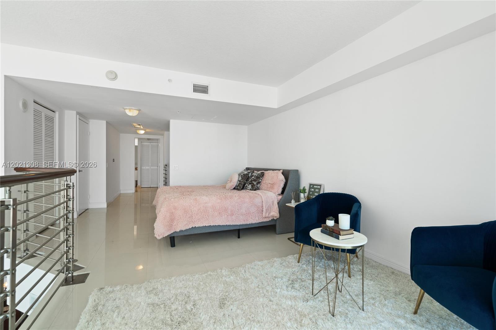 41 SE 5th St # 1609