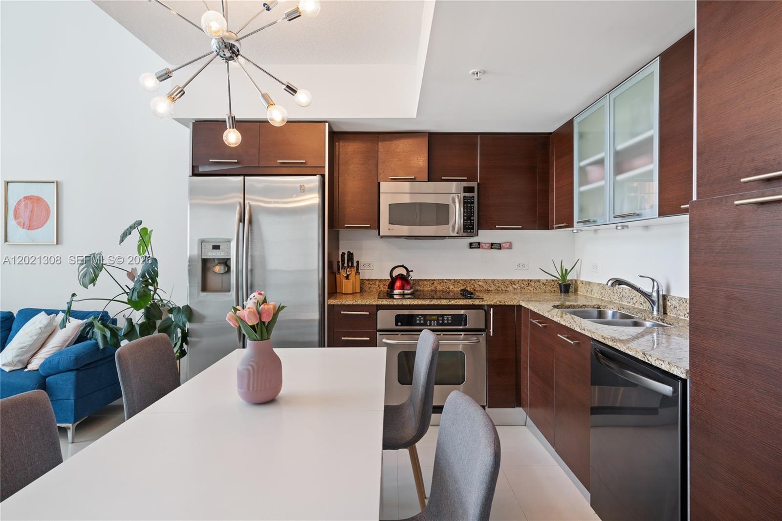 41 SE 5th St # 1609