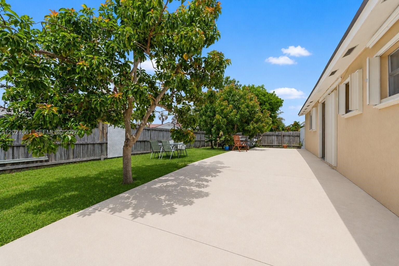12321 SW 268