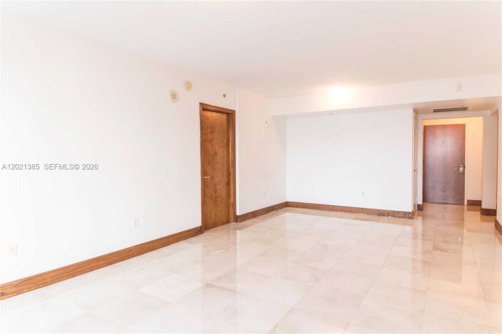 31 SE 5th St # 1208