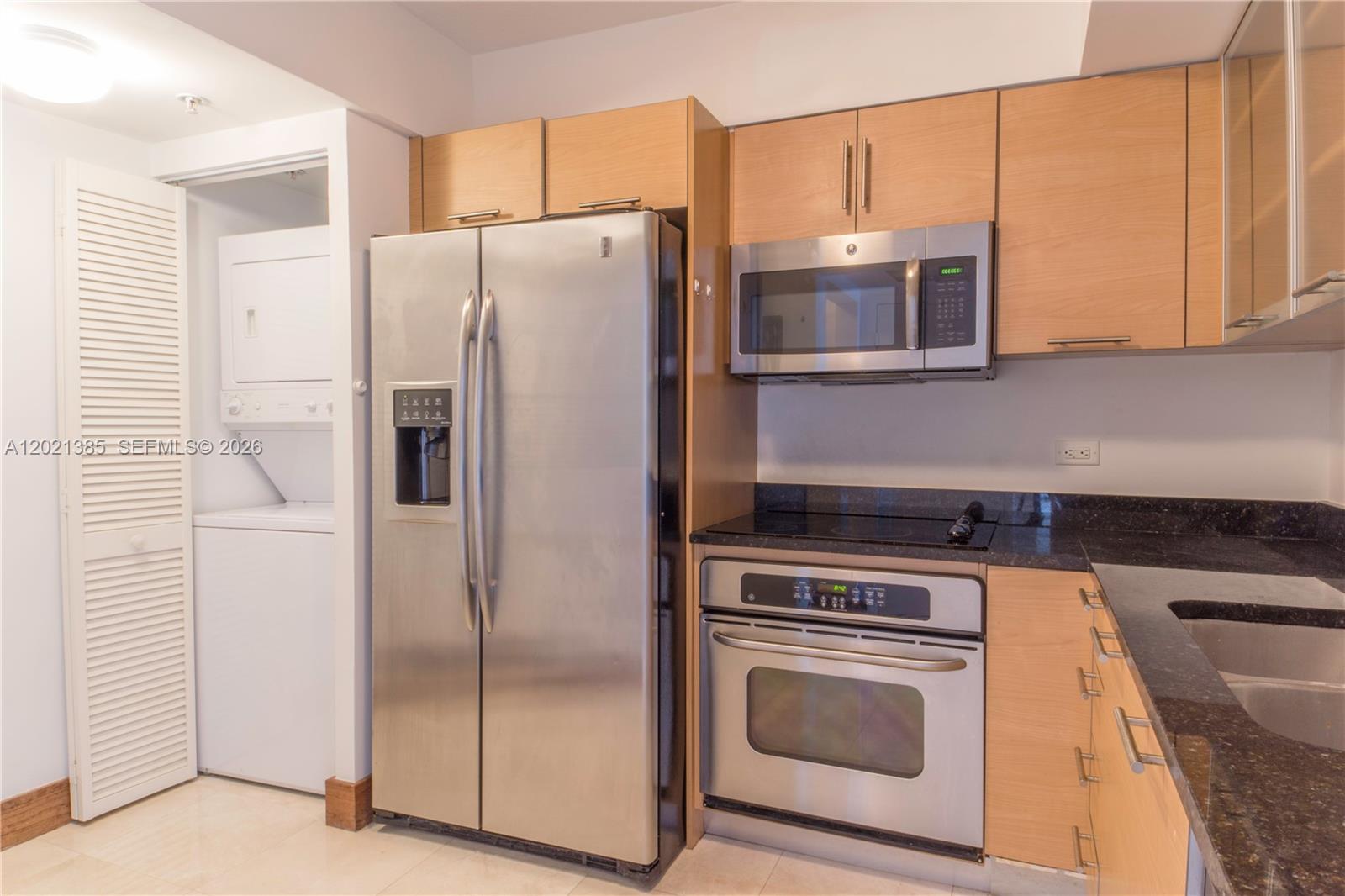 31 SE 5th St # 1208