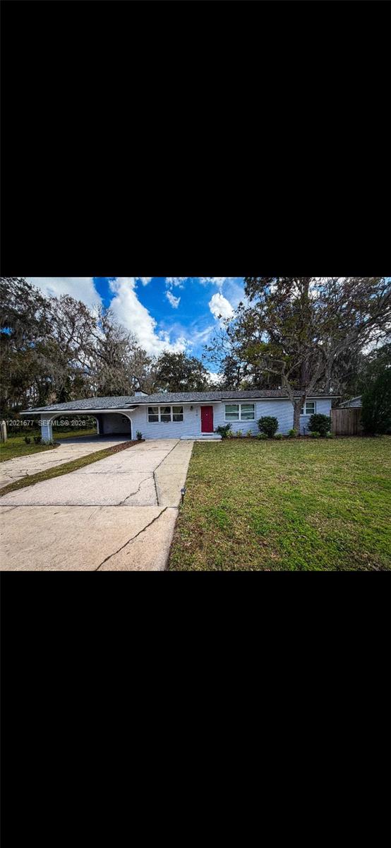 370 Hand Ave