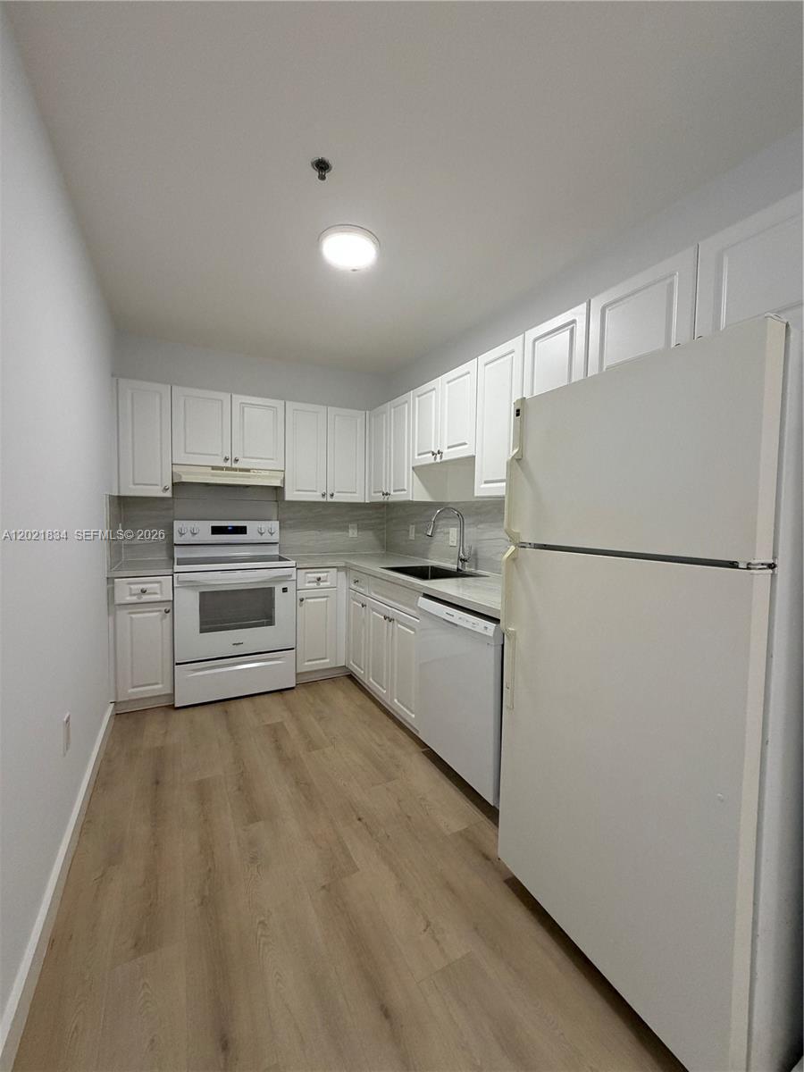 717 SW 11th Ave # 204