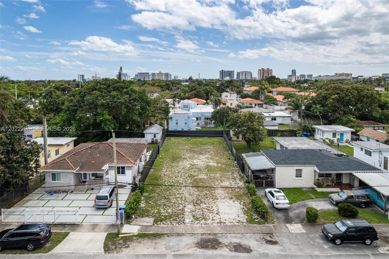 3056 SW 13th St