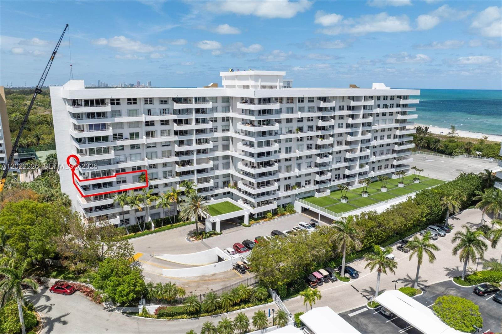 199 Ocean Lane Dr # 515