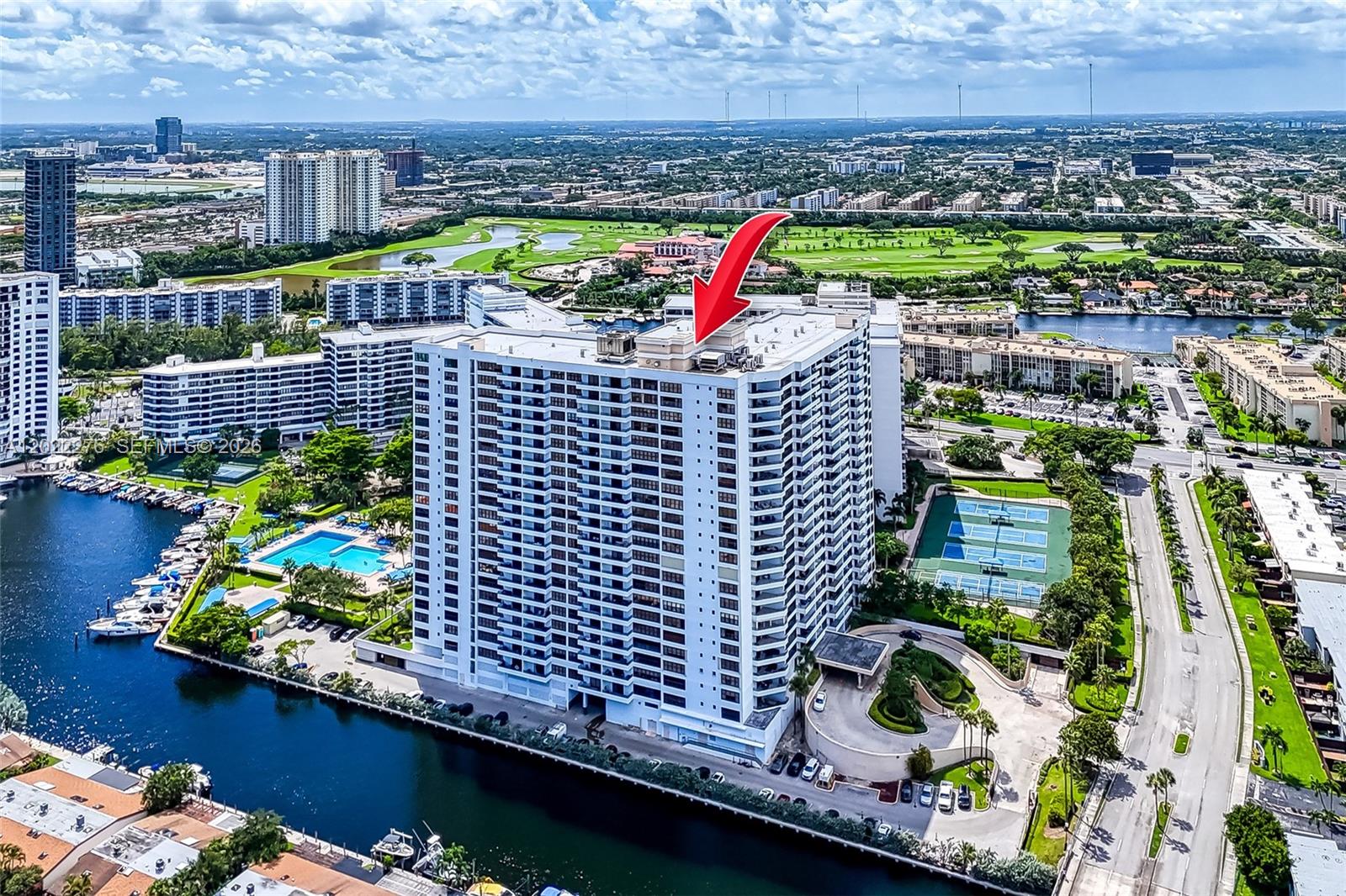 2500 Parkview Dr # 911