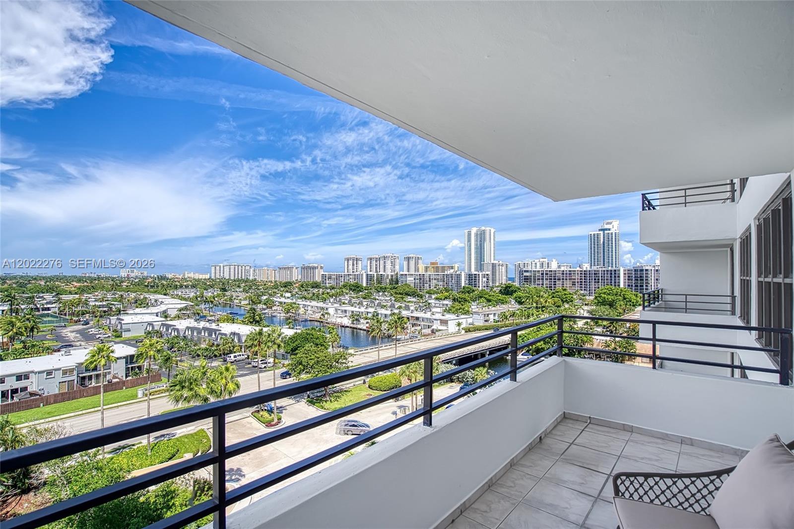 2500 Parkview Dr # 911