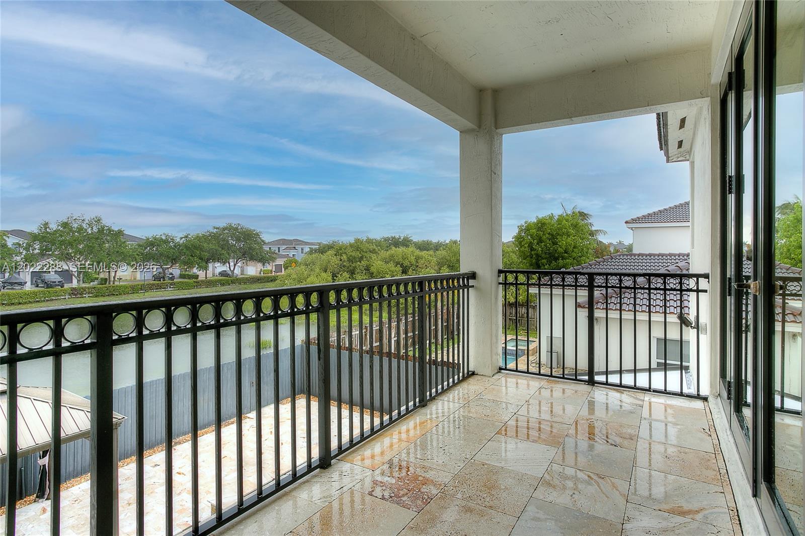 18355 NW 89th Ave Unit: *