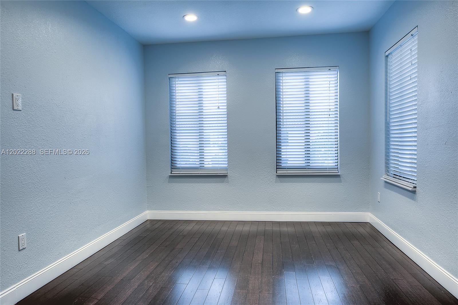 18355 NW 89th Ave Unit: *