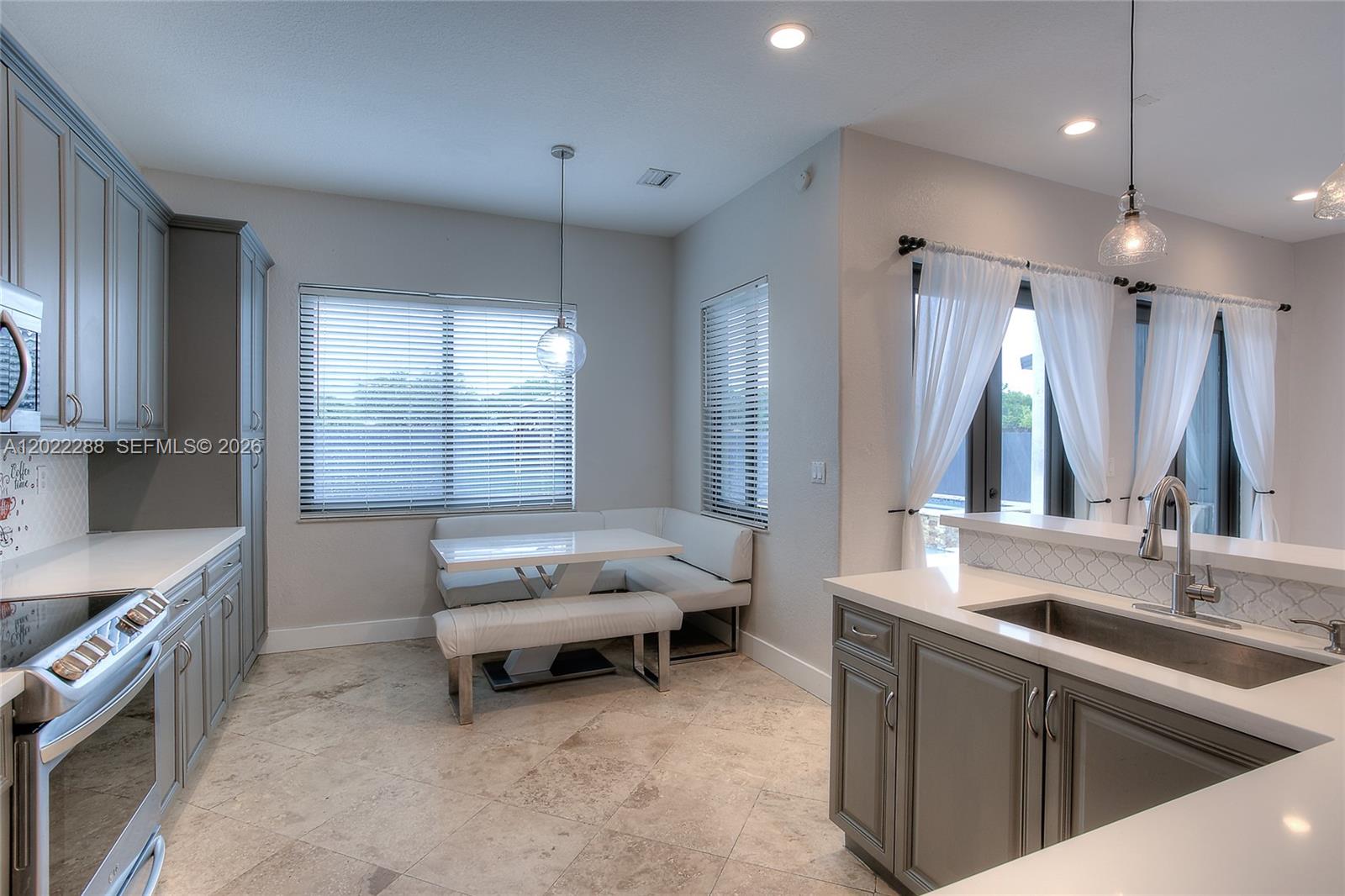 18355 NW 89th Ave Unit: *