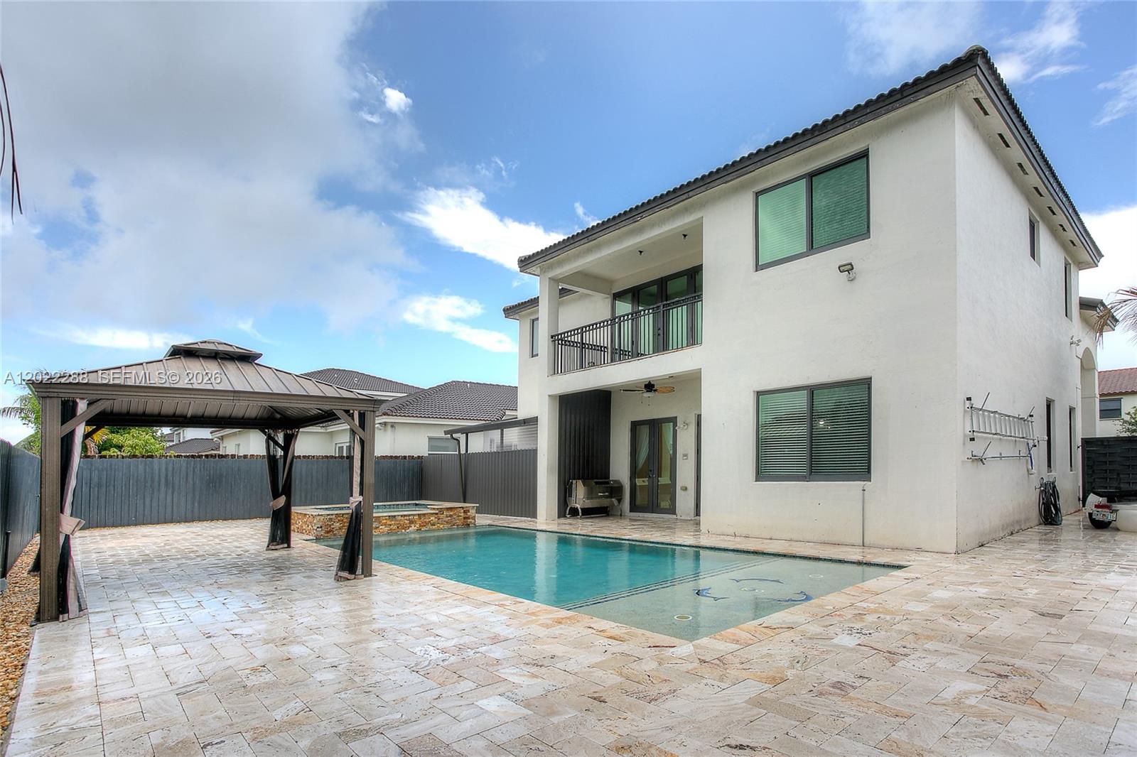 18355 NW 89th Ave Unit: *