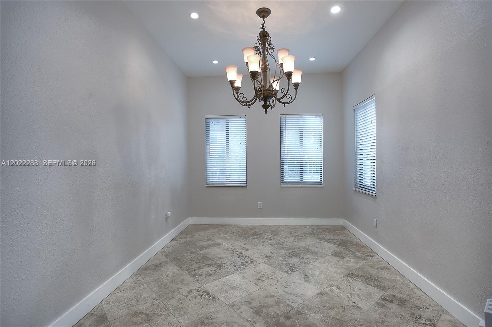 18355 NW 89th Ave Unit: *