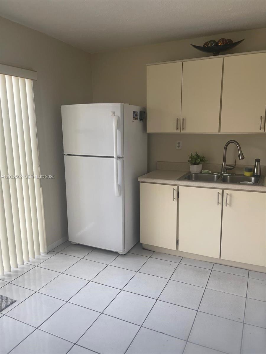 9880 Hammocks Blvd # 43 Unit: 101-43