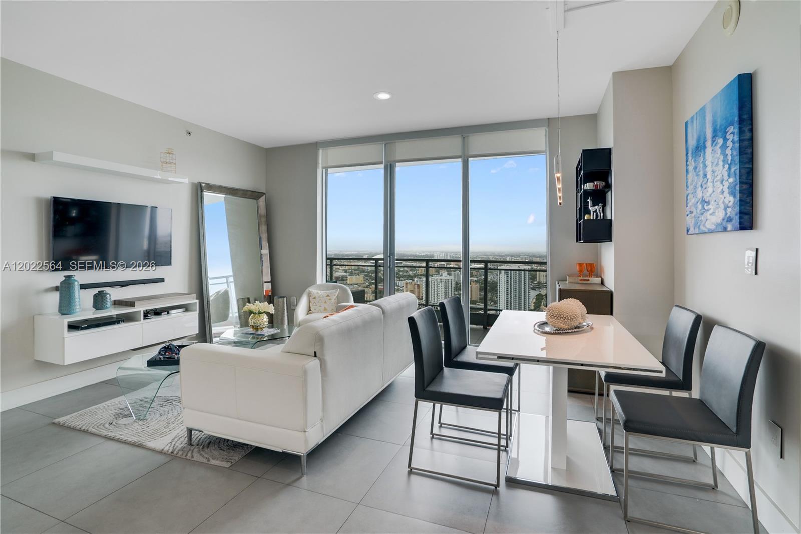 90 SW 3rd St # 4308