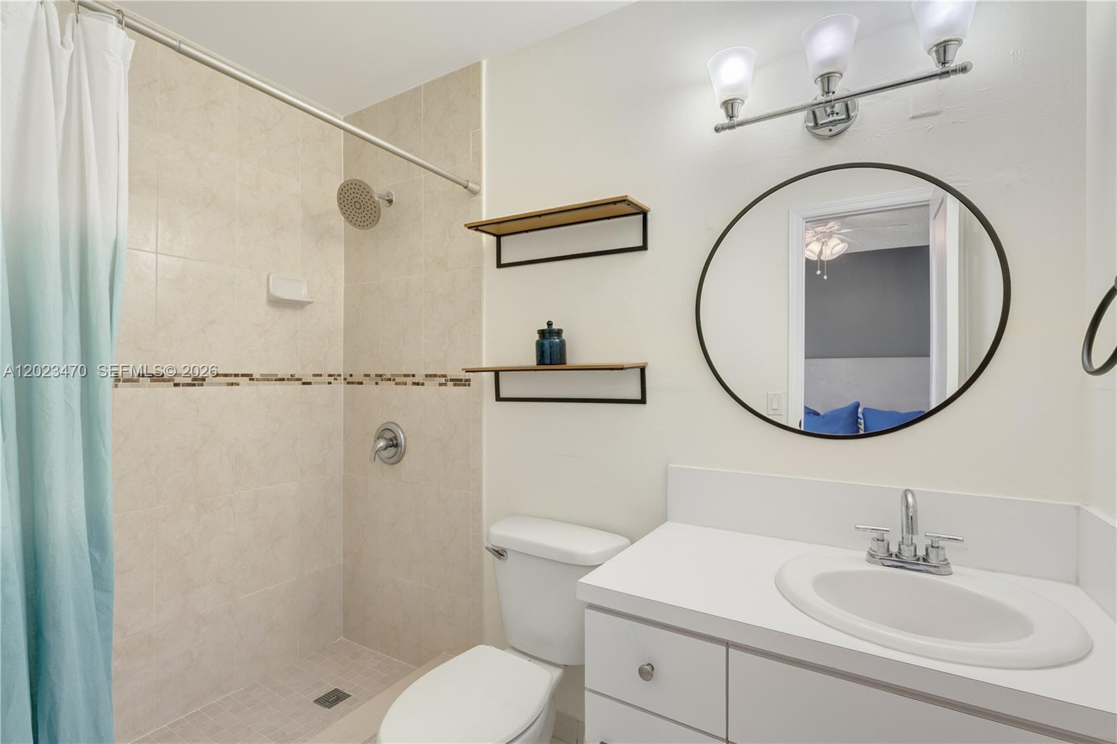 3214 W Trade Ave # 5 Unit: III-5
