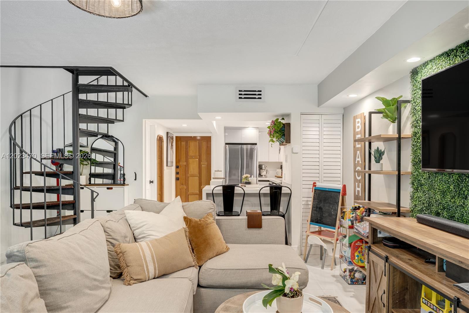3214 W Trade Ave # 5 Unit: III-5