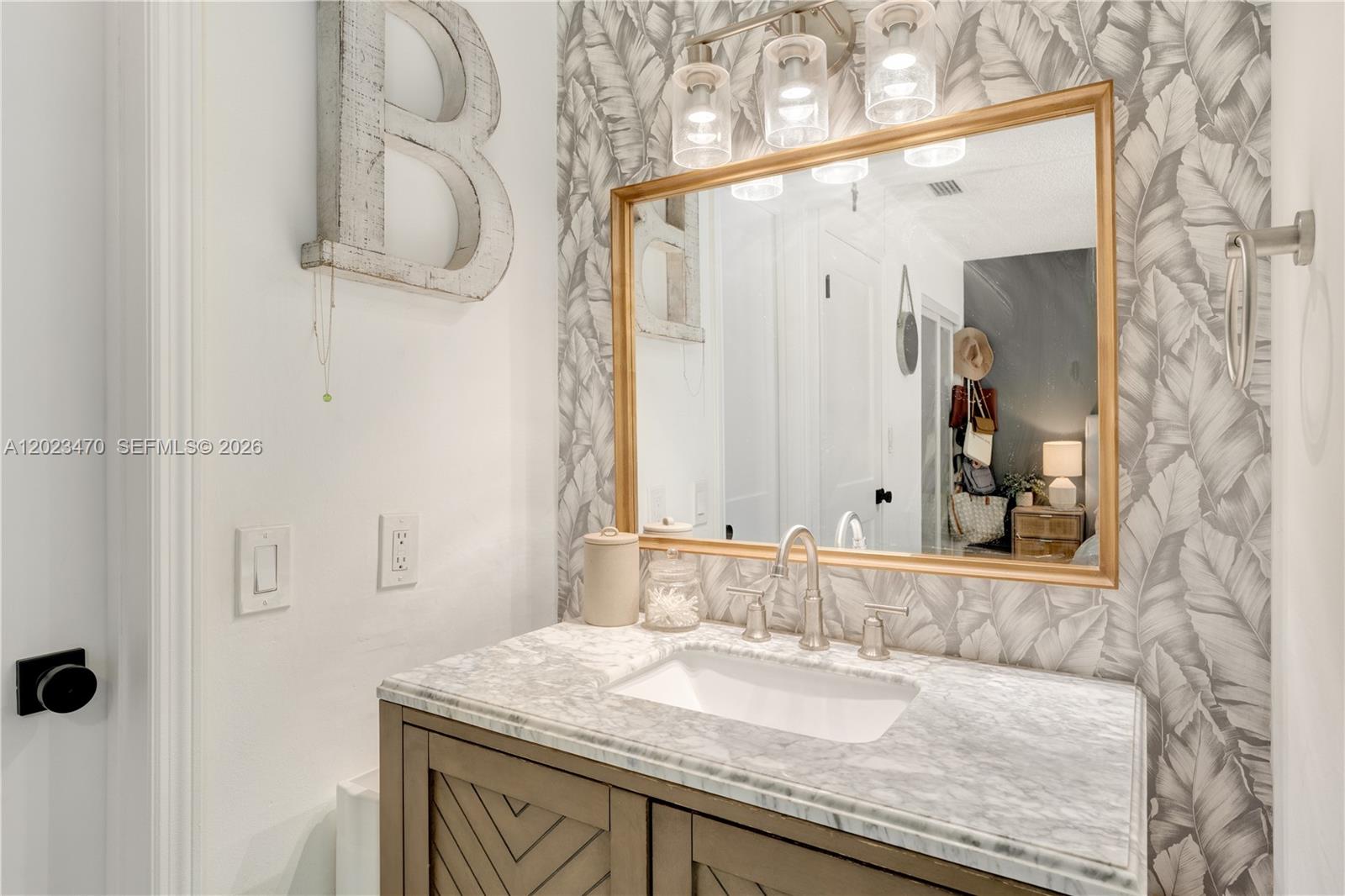 3214 W Trade Ave # 5 Unit: III-5