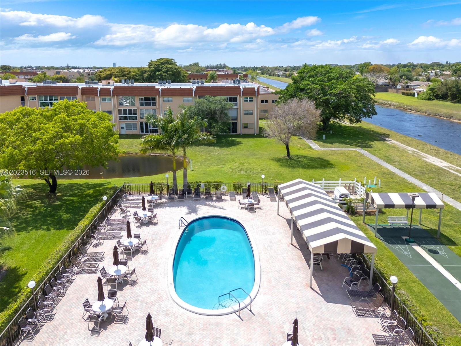 8881 Sunrise Lakes Blvd Unit: 206