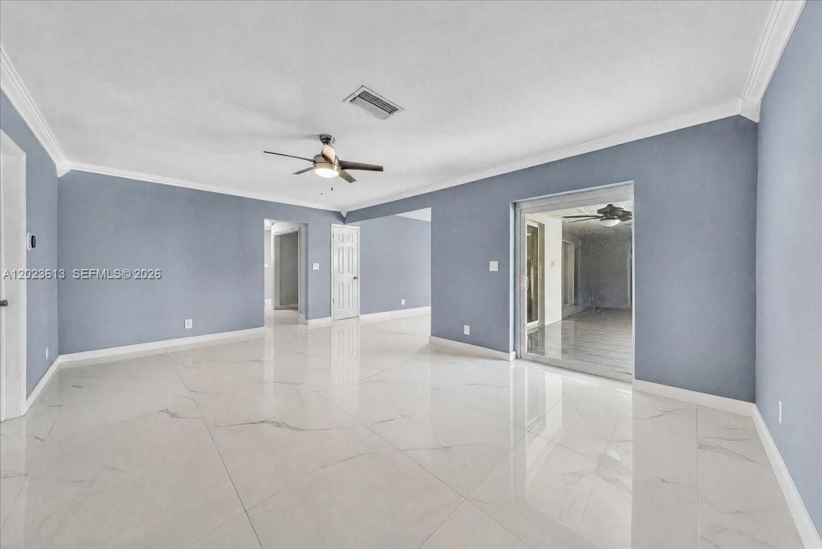 5260 SW 10th Ct